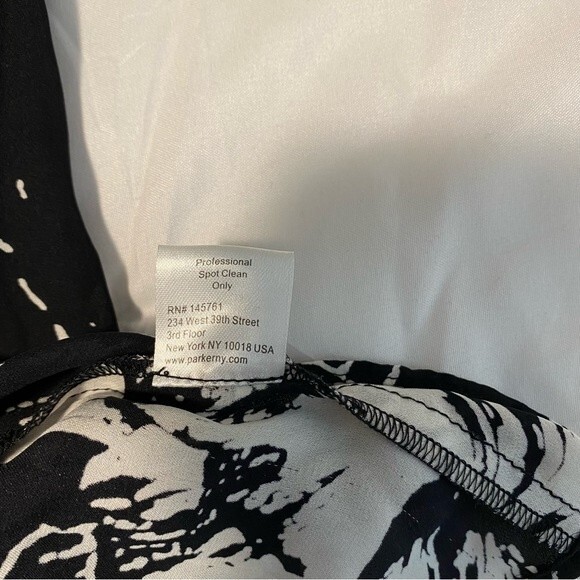 PARKER Leather Silk Top L Sleeve V Neck Abstract Floral White Black Print M - Picture 12 of 13